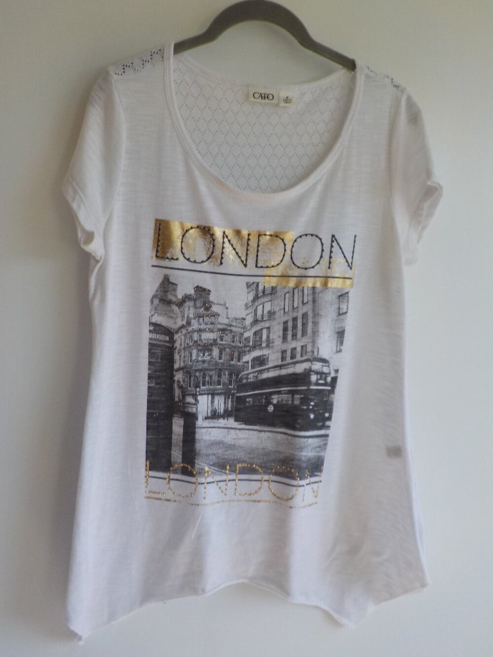 Cato Top Tee - Medium - London Screenprint White Short Sleeve (2466)